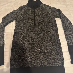 Lululemon quarter zip pull over EUC